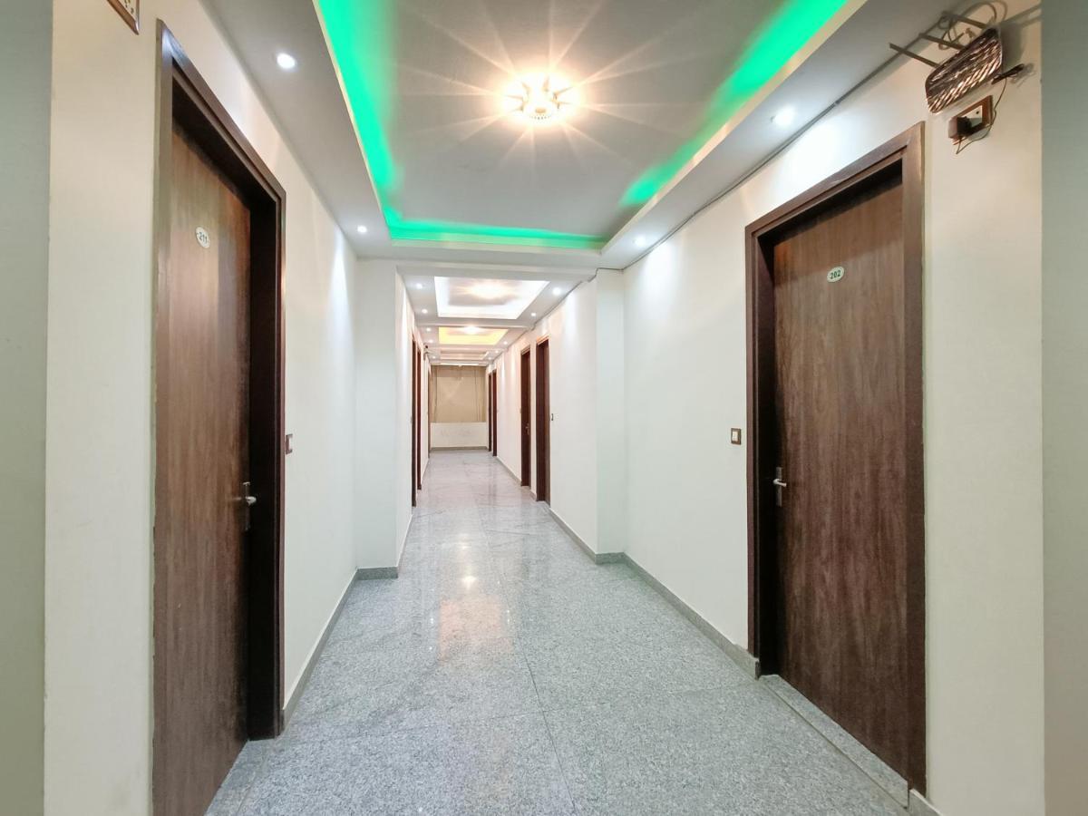 نيودلهي Hotel Red Velvet At Delhi Airport المظهر الخارجي الصورة